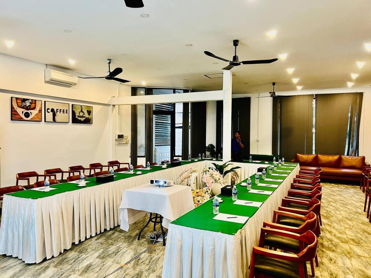 Sea Breeze Resort Sihanoukville Kültér fotó